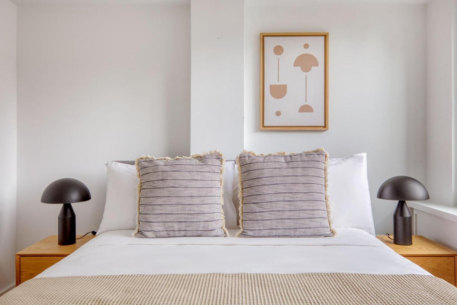 Apartment Chelsea 1br W Doorman Gym Nr Union Square Nyc-1240 *